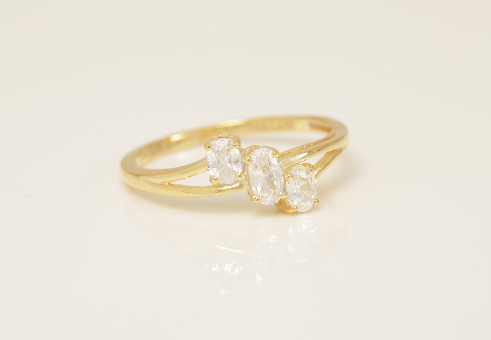 Three Stone Diamond Engagement Ring, Cluster Diamond Wedding Ring, Bridal Promise Ring Gift for Her, Anniversary Ring
